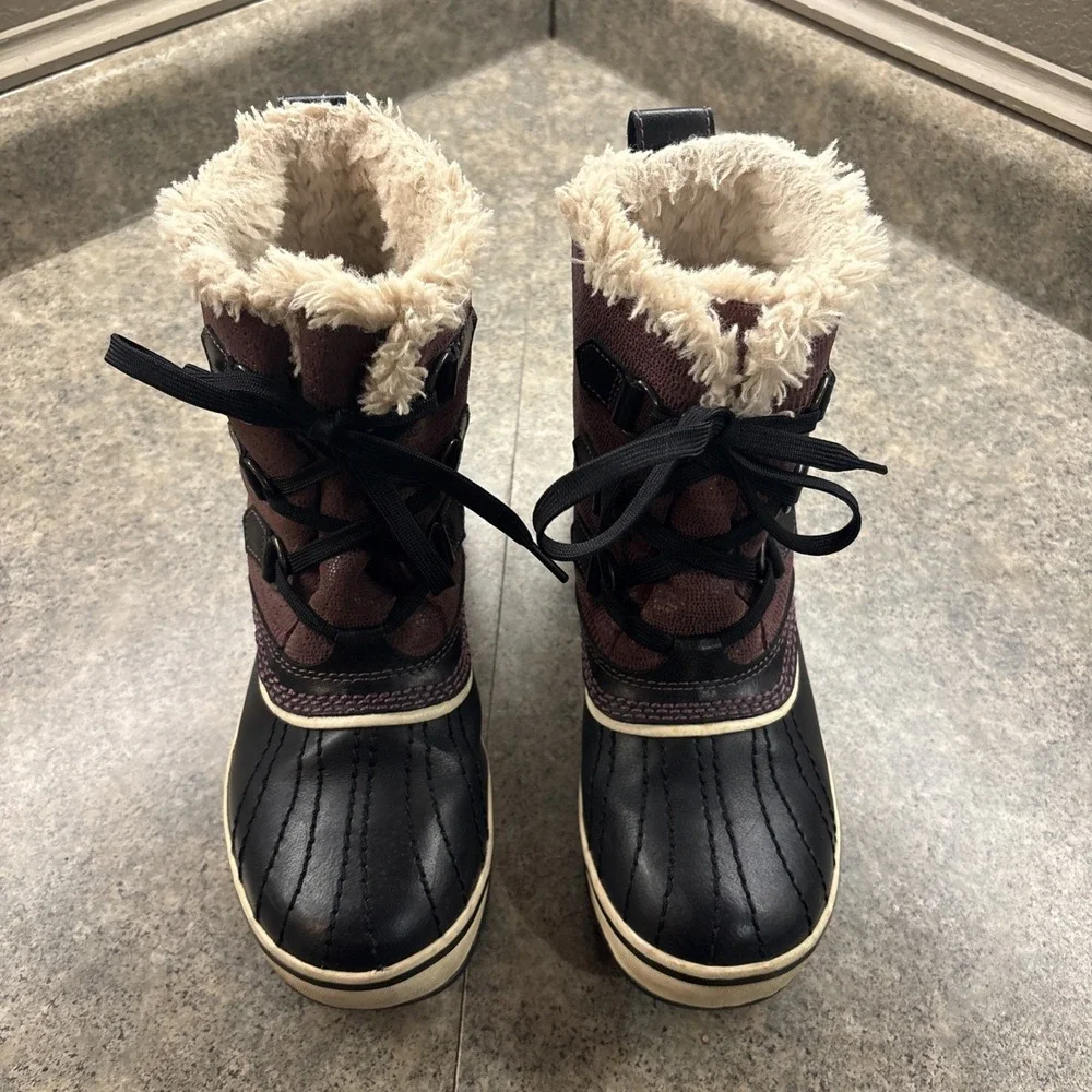 Sorel Waterproof Tivoli Purple Black Womens Boots NL1631-639 US 7 Excellent Cond